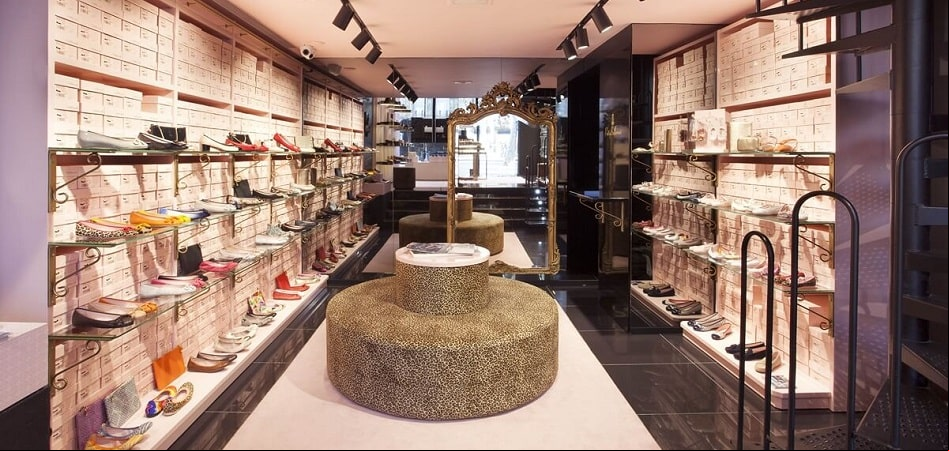 Pretty Ballerinas aterriza en Albania y reordena su red