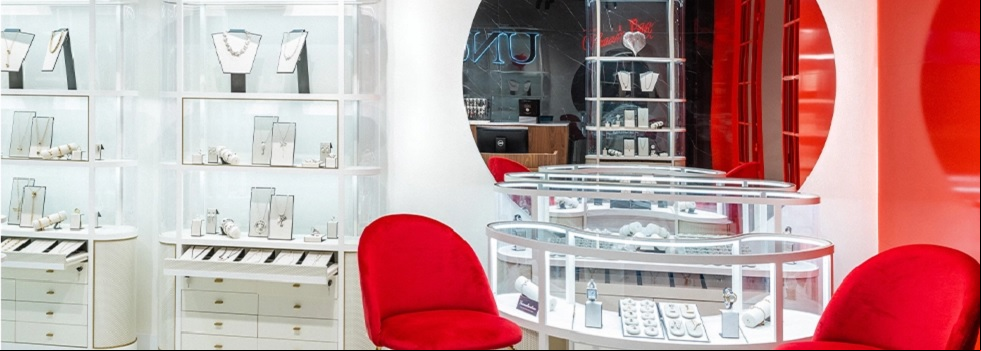 Uno de 50 abre su primera tienda en Palma de Mallorca y releva a Cartier 