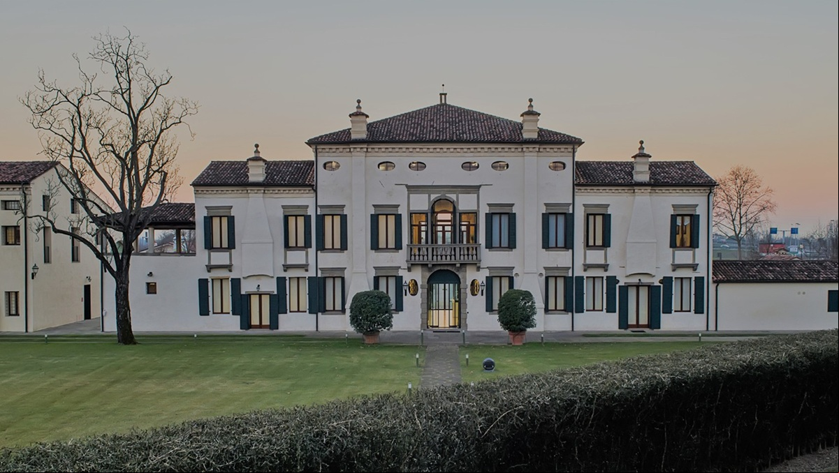Kering Eyewear sella la adquisición del fabricante italiano Lenti