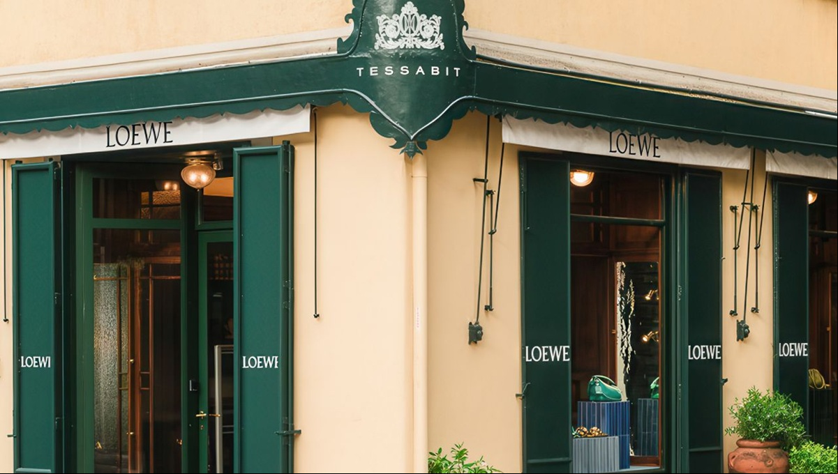 Loewe prosigue su desarrollo y crece en Italia con la apertura de una nueva tienda