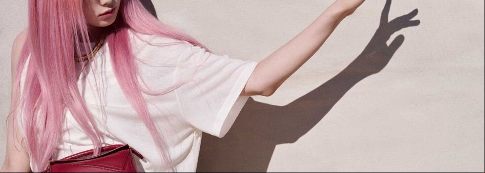 Loewe, más allá del tomate: tejidos cítricos de Pyratex en la colección Paula’s Ibiza