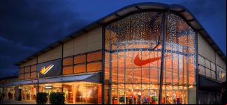 Nike y Adidas, a los juzgados: demanda por cerrar el proyecto de NFTs y por racismo