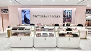 Victoria’s Secret rebasa las previsiones pero pospone su presentación por el ‘hackeo’